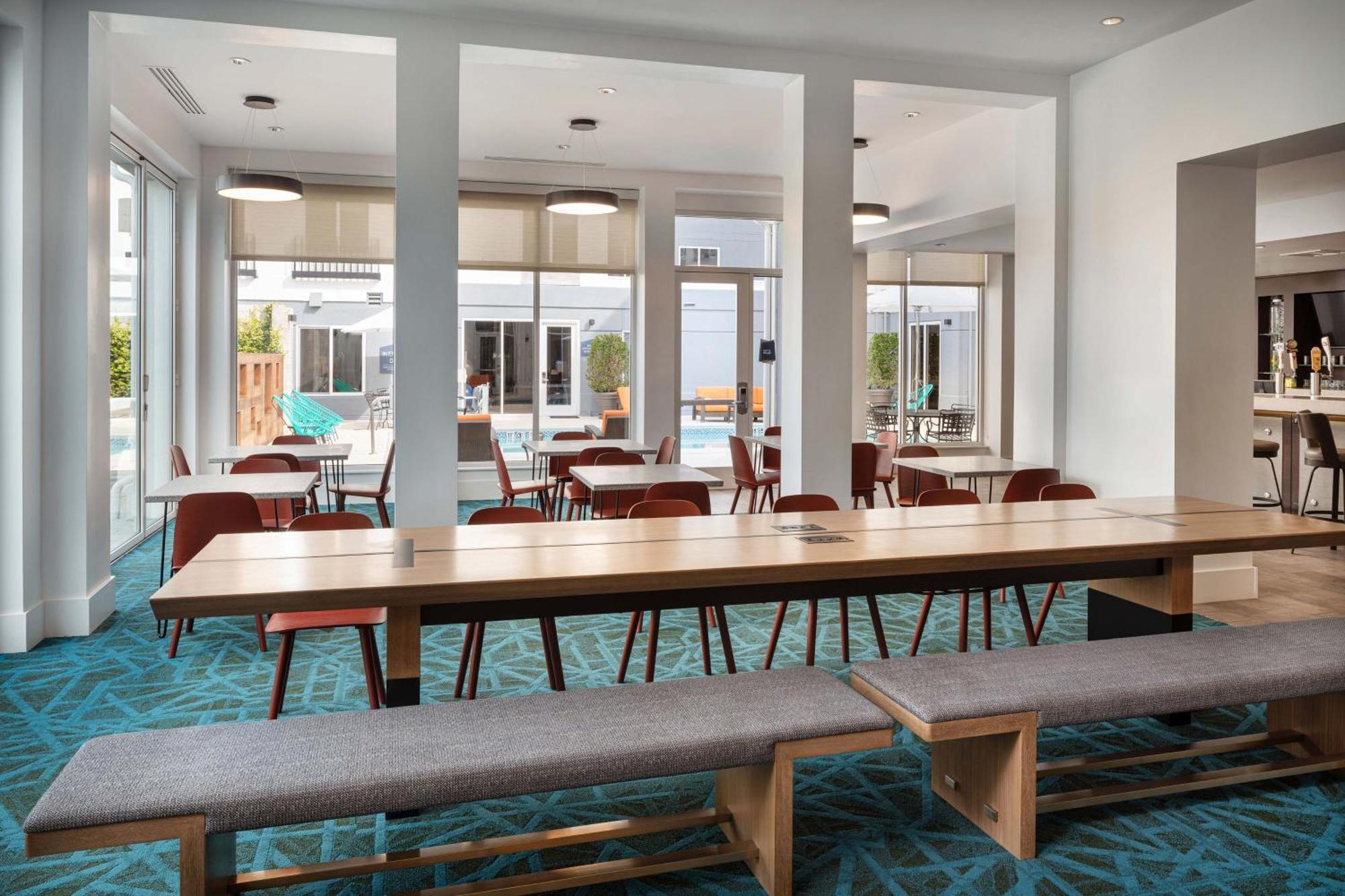 Hotel Aloft Mountain View Extérieur photo